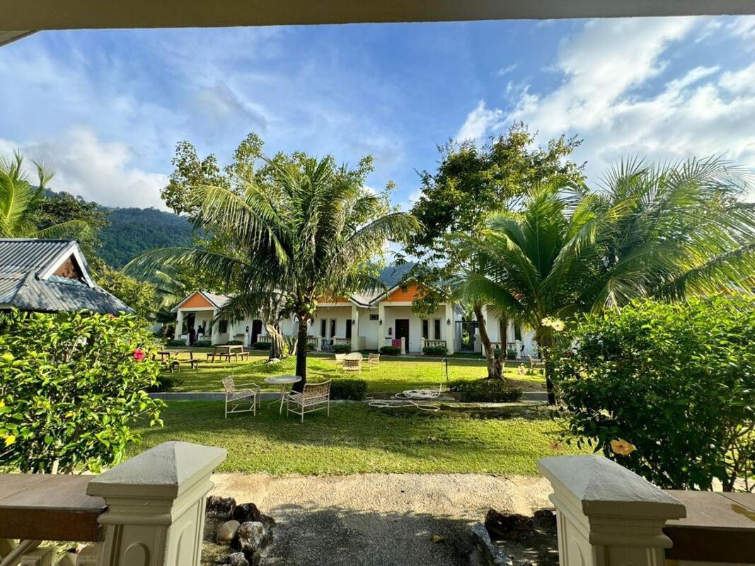 Tc Garden Resort Kuah Esterno foto