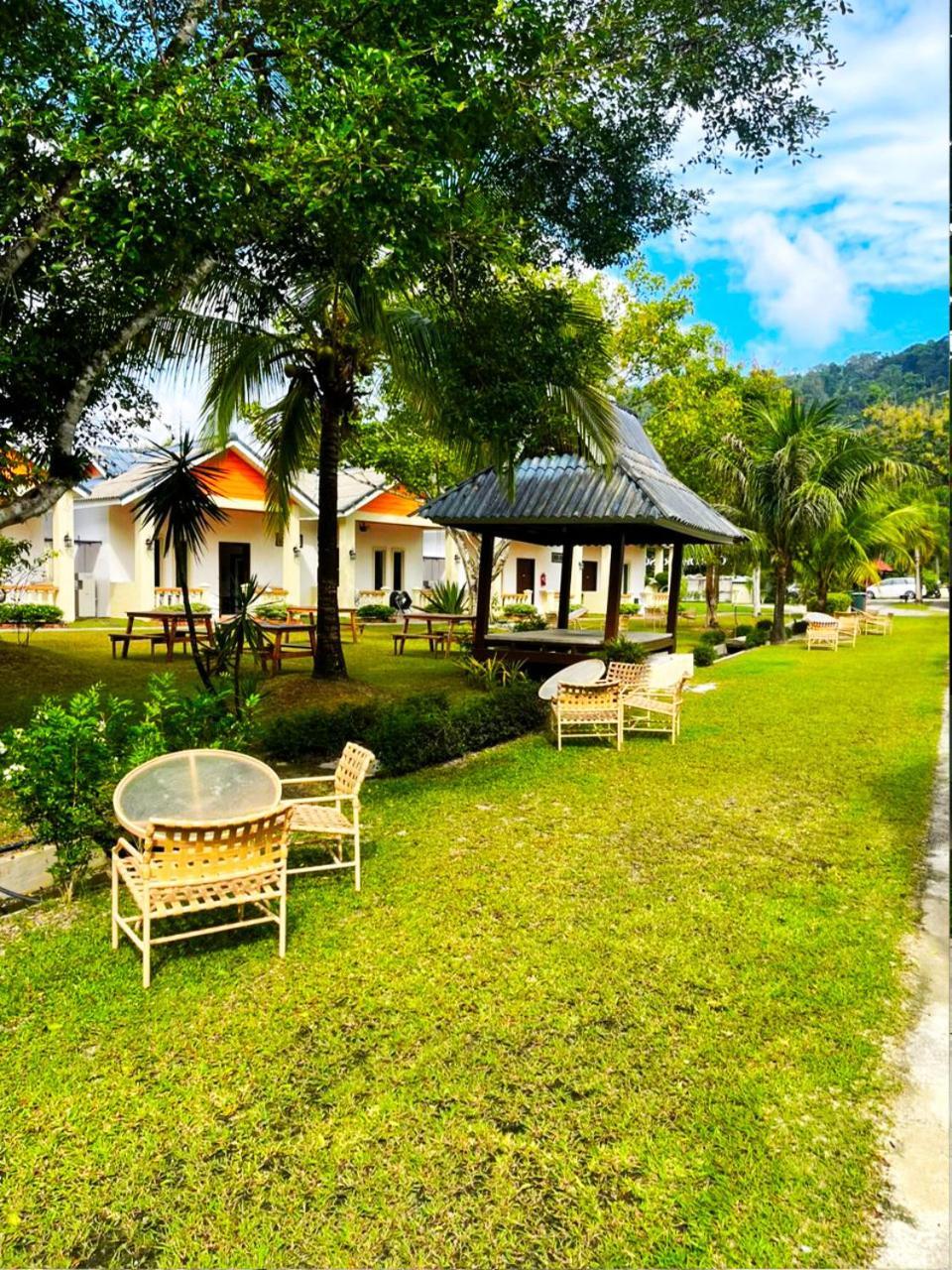 Tc Garden Resort Kuah Esterno foto