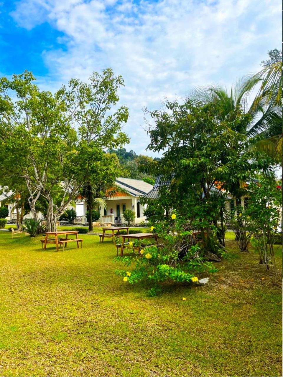 Tc Garden Resort Kuah Esterno foto